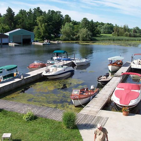 Otter Creek Inn Alexandria Bay Exterior photo